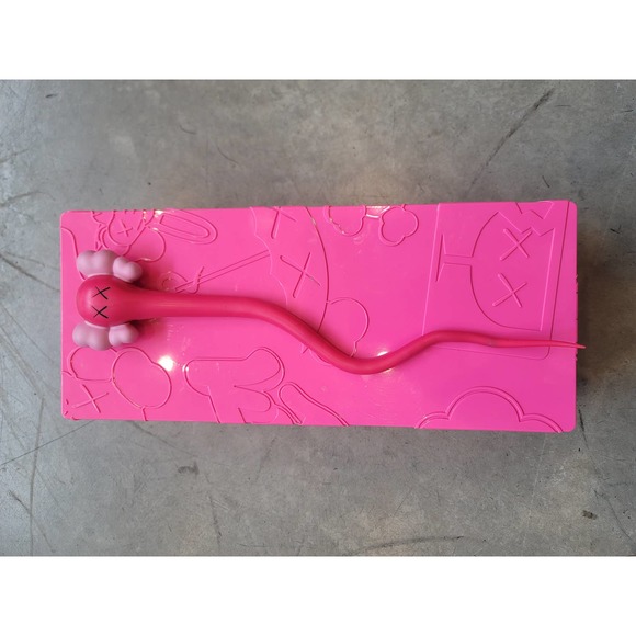 Original Fake Kaws Bendy pink - Picture 1 of 5